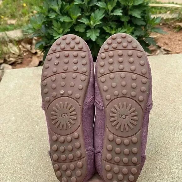 Ugg Ansley Moccasin Slippers - Picture 7 of 14